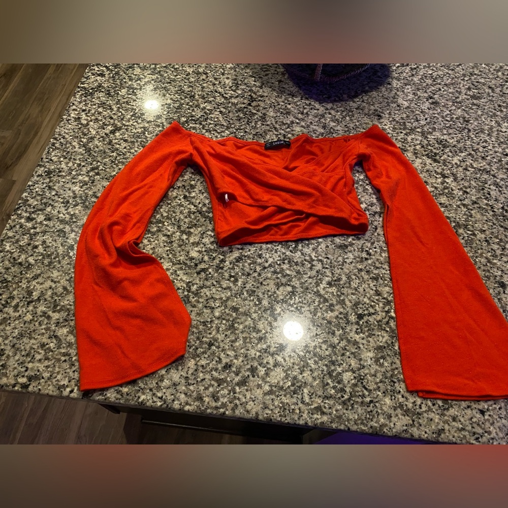Red long sleeve crop top